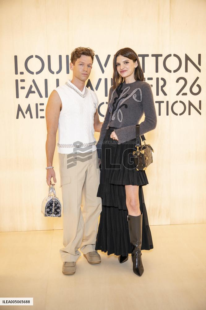 PFW Louis Vuitton Photocall EB