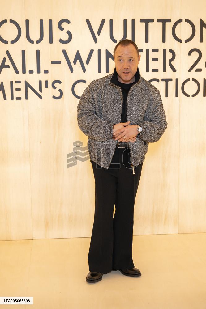 PFW Louis Vuitton Photocall EB