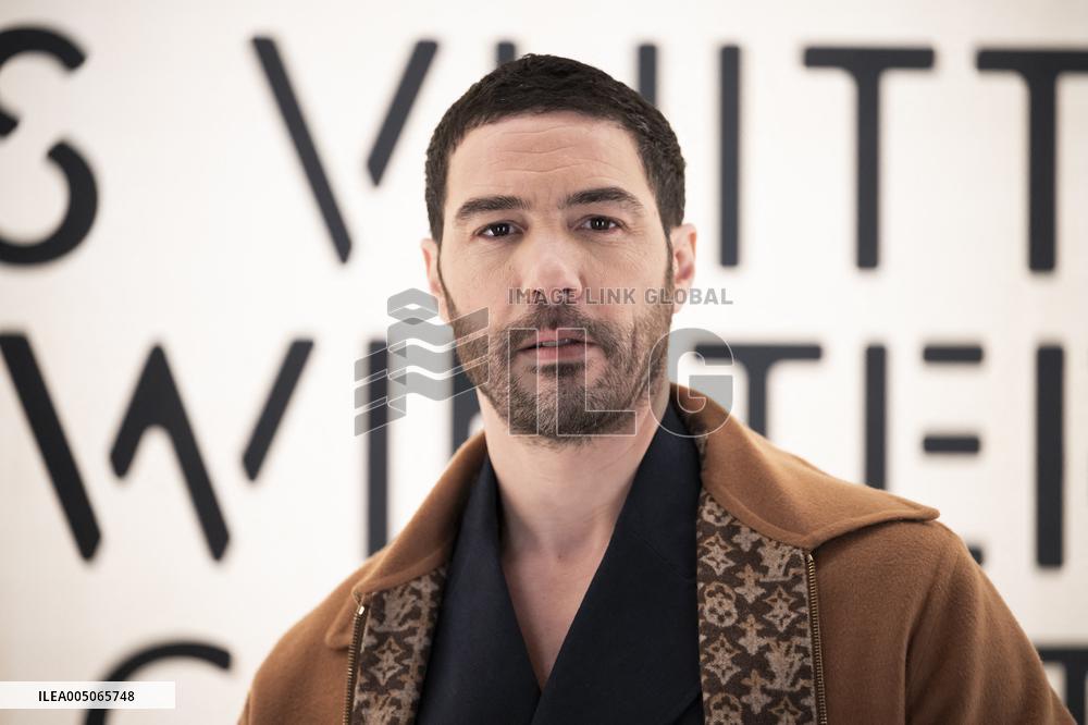 PFW Louis Vuitton Photocall EB