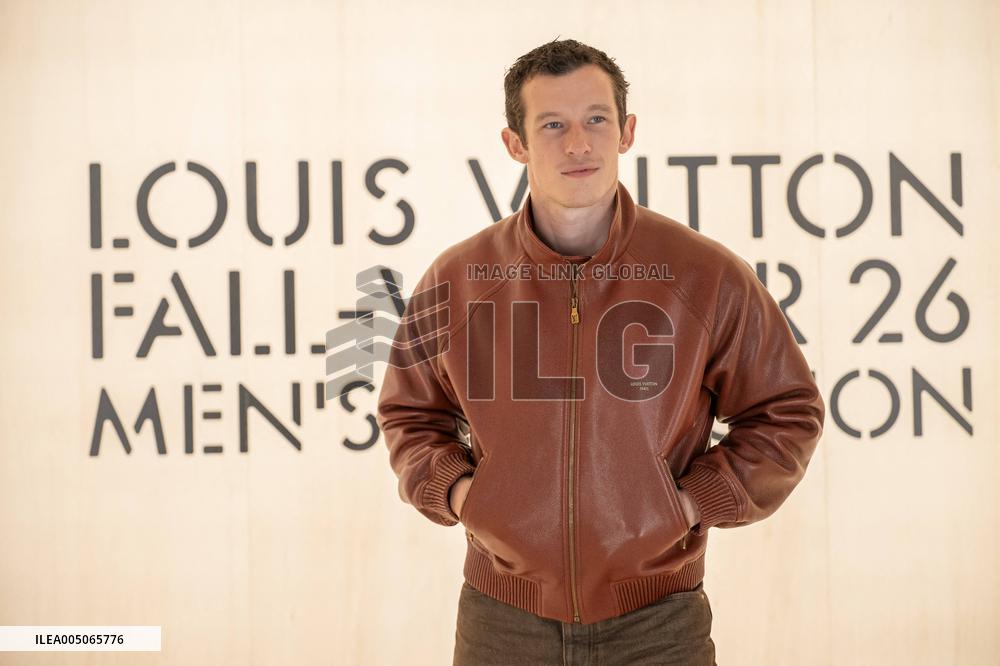 PFW Louis Vuitton Photocall EB
