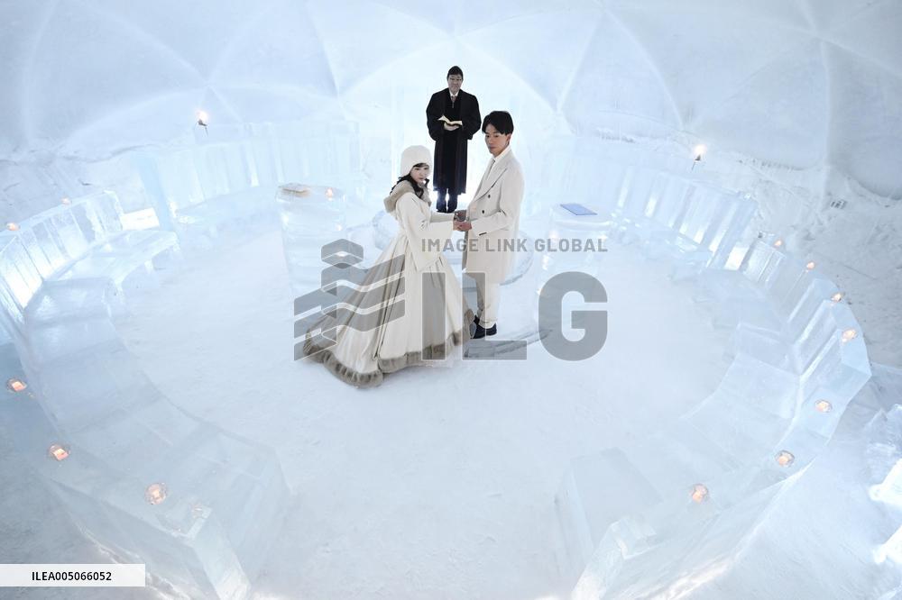 Northern Japan hotel made of ice