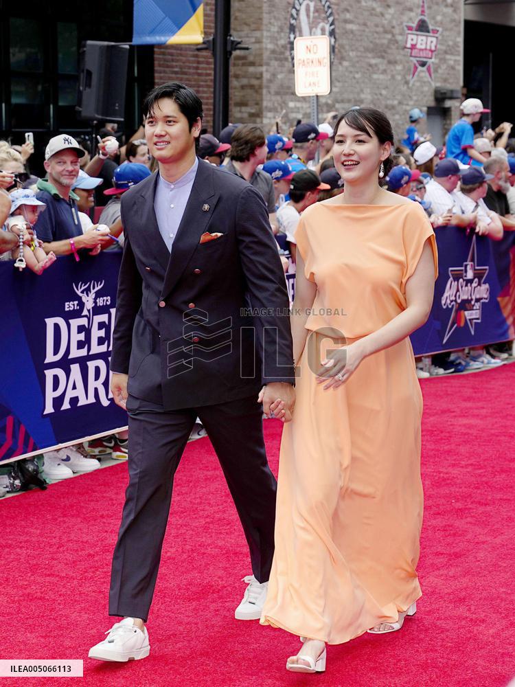 Baseball: All-Star red carpet