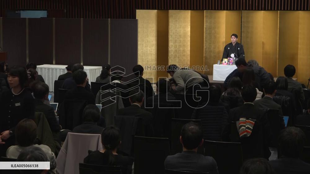 [Breaking News]Literary award winner in Japan