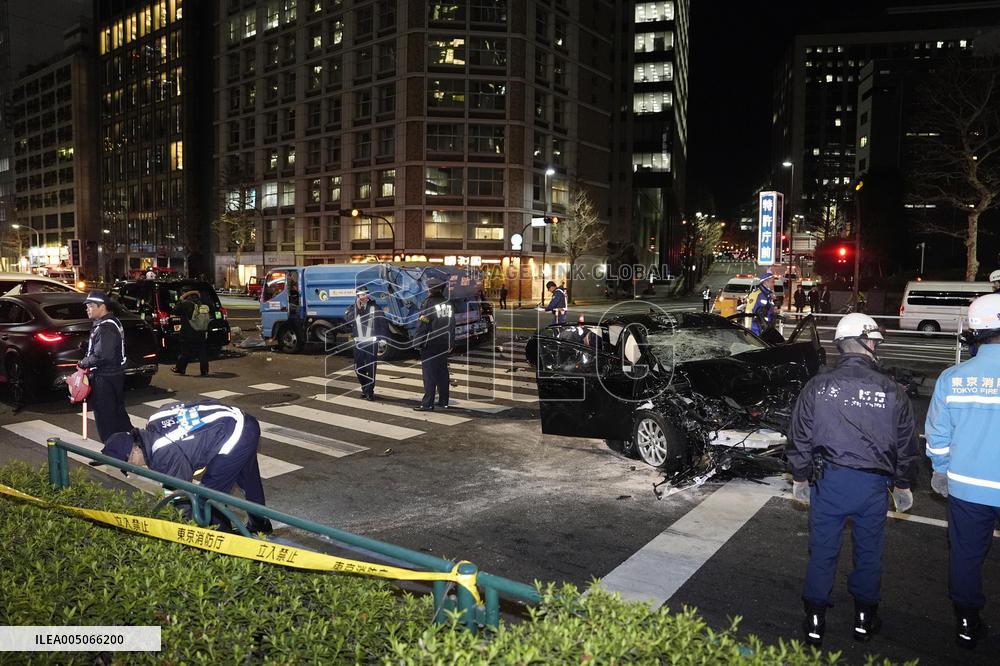Multivehicle crash in Tokyo
