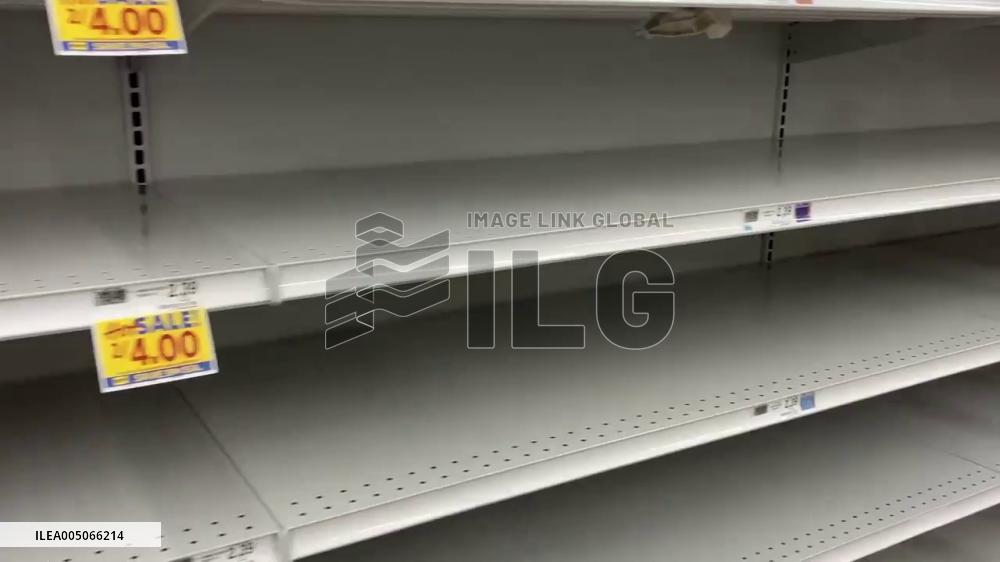 US: Panic Buying as People Rush to Stock Up Ahead of Winter Storm