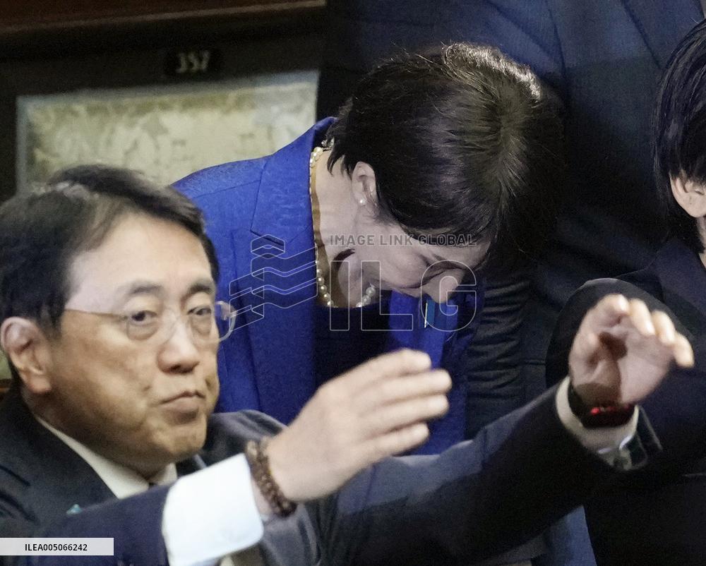 Japan PM Takaichi dissolves lower house