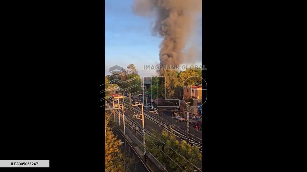 Mexico: Massive Fire Destroys Plastics Factory in Xochimilco, Mexico City