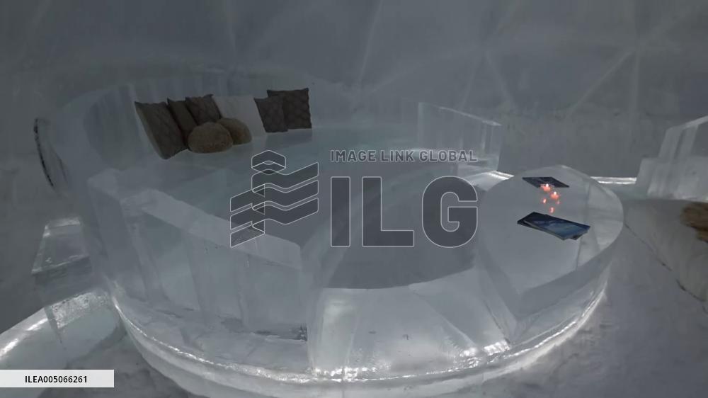 Northern Japan chapel made of ice