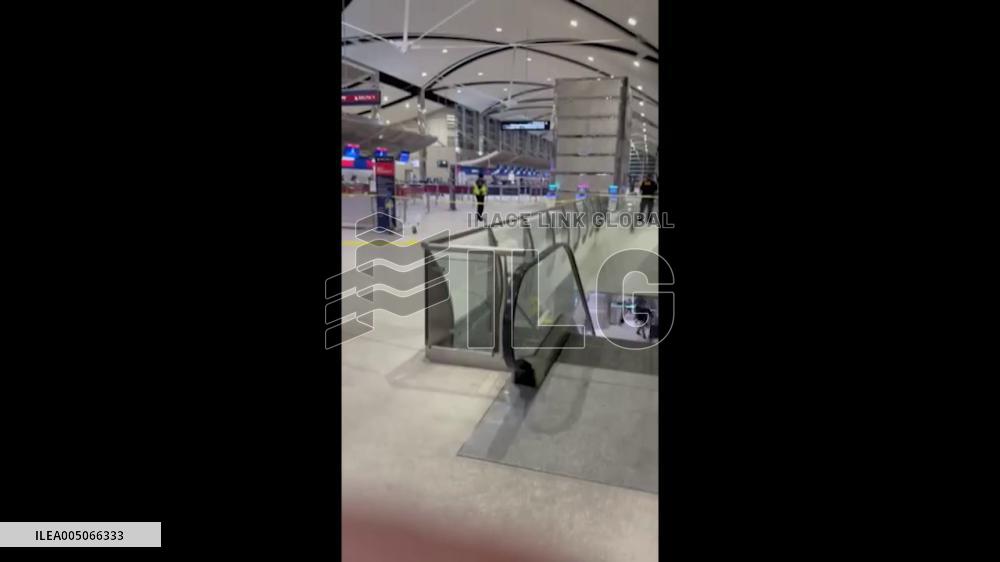 US: Vehicle Smashes Through Delta Check-in Counter at Detroit Metro Airport