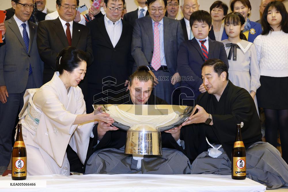 New Year Grand Sumo Tournament