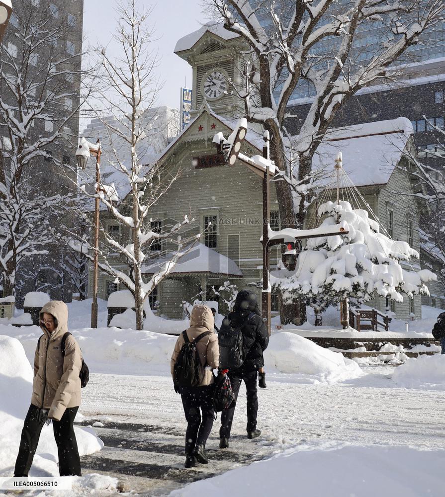 Heavy snow in Hokkaido