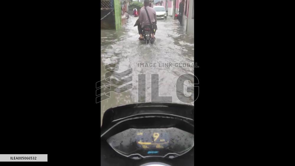 Indonesia: Heavy Rain Triggers Widespread Flooding and Traffic Disruptions in West Jakarta 2