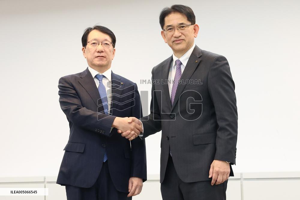 Mitsubishi Motors President's Change of Leadership Press Conference