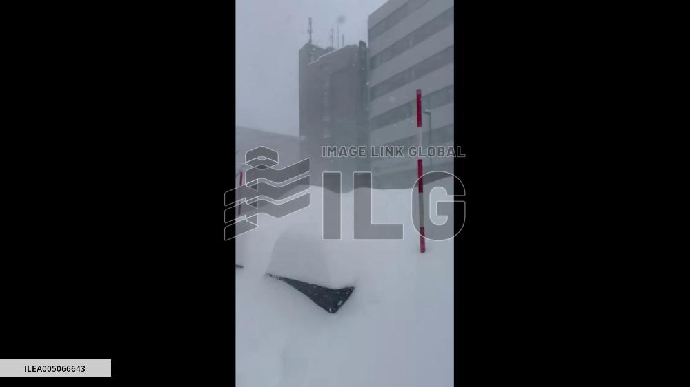 Japan: Cold Front Stalls Over Hokkaido Bringing More Than One Meter Snow to Sapporo