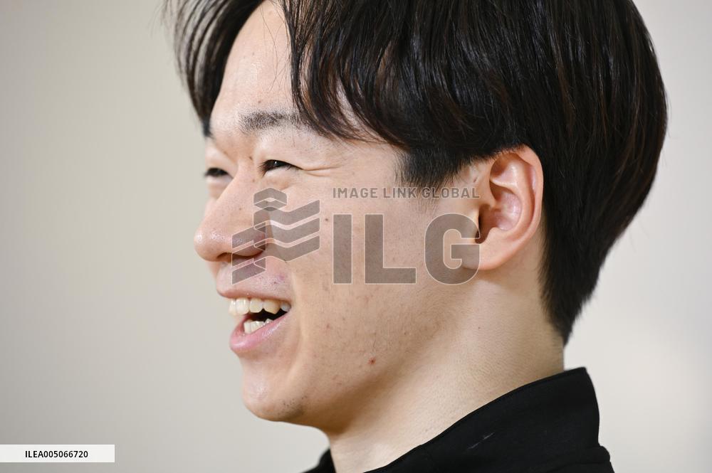 Interview with figure skater Kagiyama