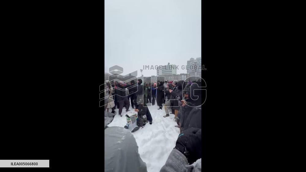 US: Massive Snowball Fight Breaks Out in Brooklyn Amid Winter Storm