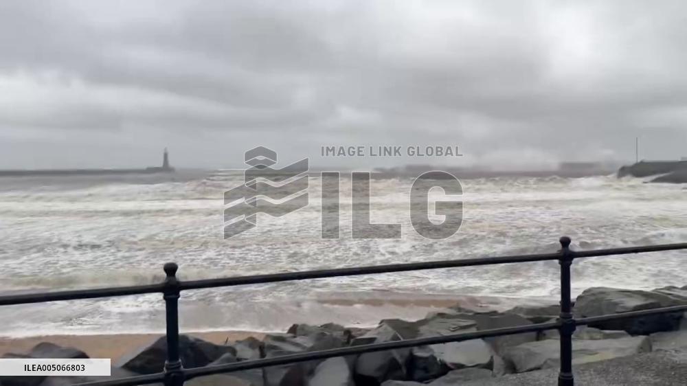 UK: Storm Chandra Batters North East, Disrupting Travel With Heavy Rain and Snow