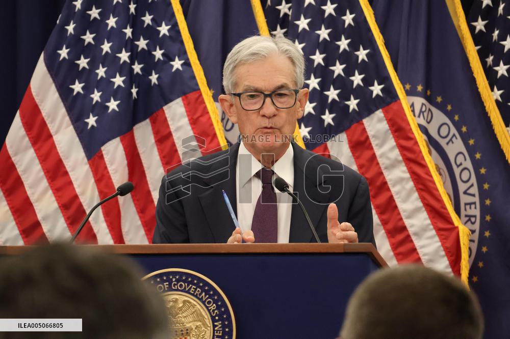 U.S. Fed keeps key rate steady