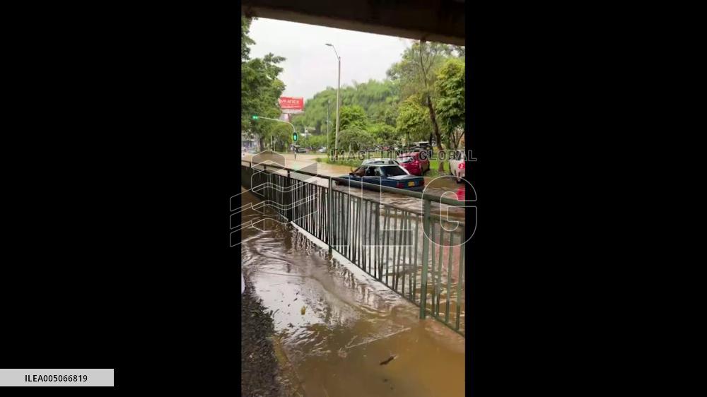 Colombia: Heavy Rain Hits Medellín, Causing Floods and Damage 2