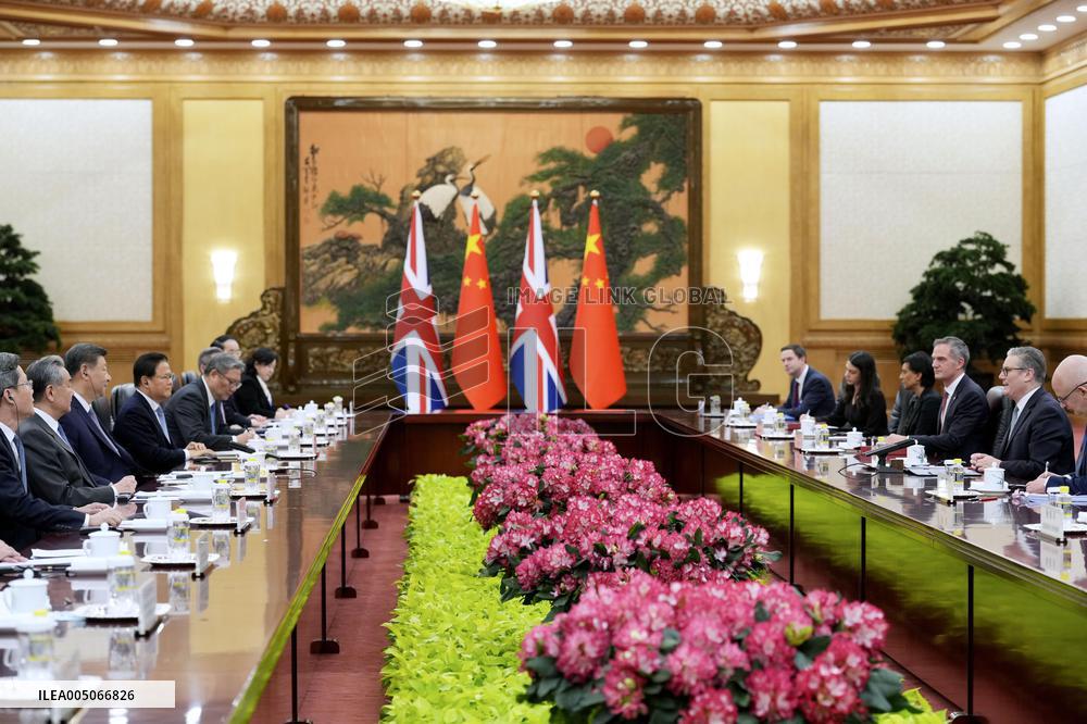 China's Xi meets with British PM Starmer
