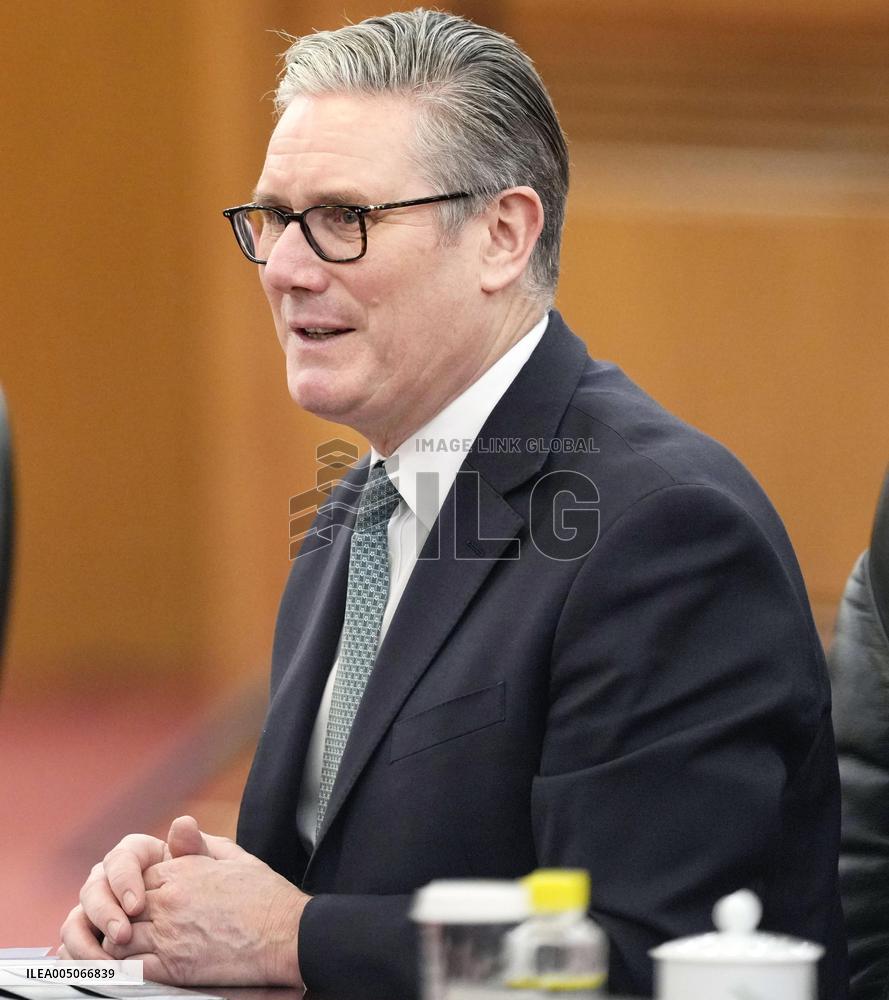 China's Xi meets with British PM Starmer