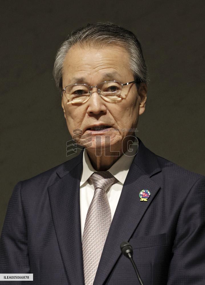 Labor-management forum in Tokyo