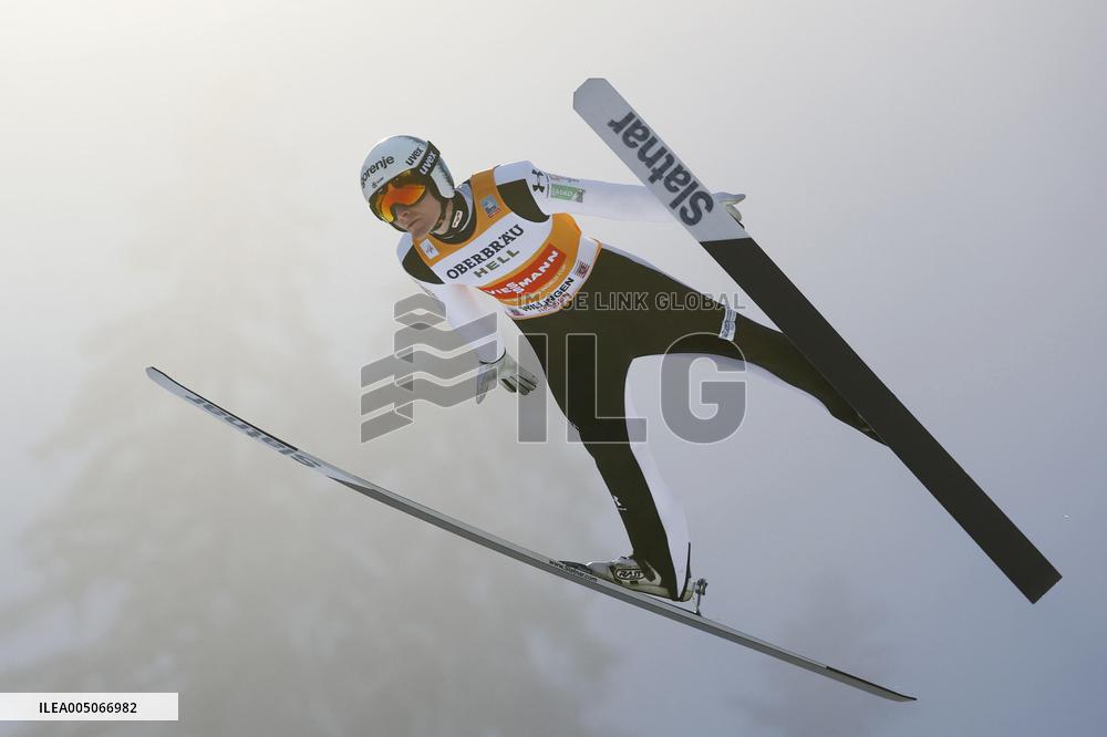 Ski jumping: World Cup in Germany