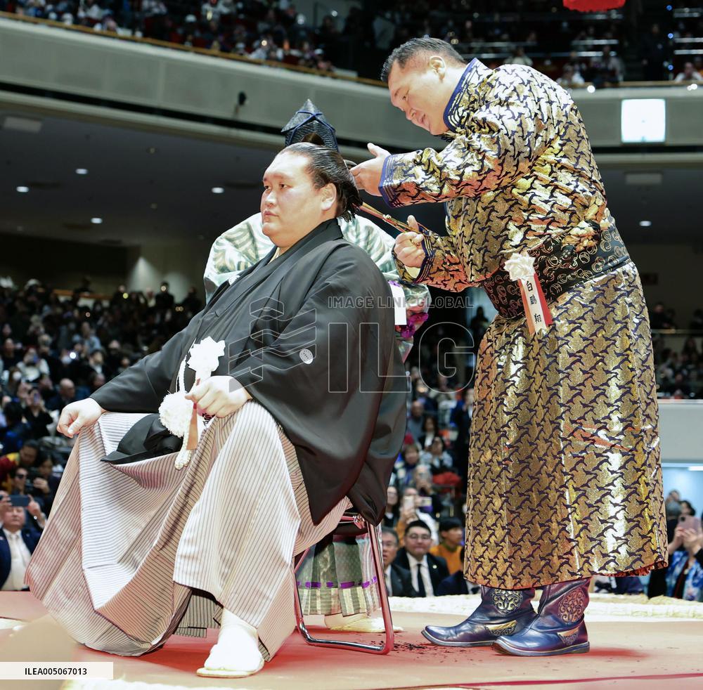 Retirement ceremony for ex-yokozuna Terunofuji
