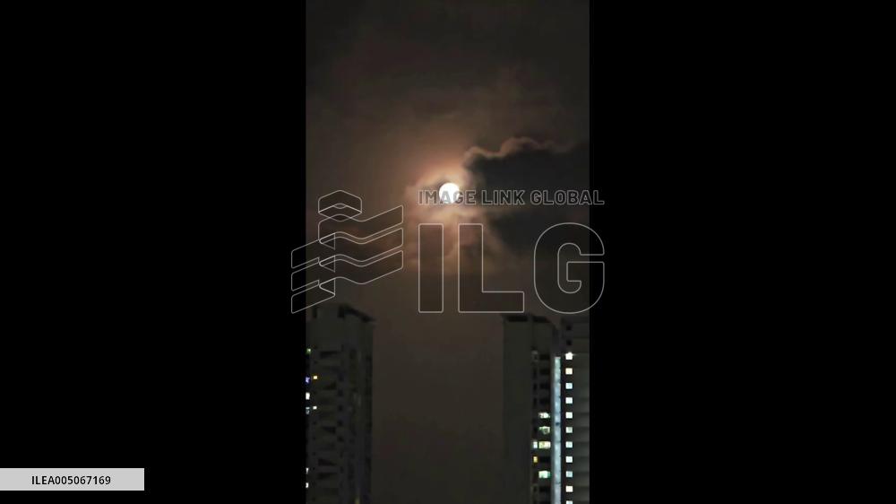 February’s Snow Moon Lights Up the Sky 2