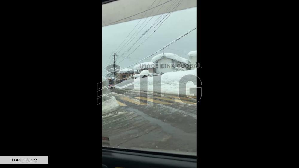 Japan: Heavy Snow Triggers Building Collapses in Niigata