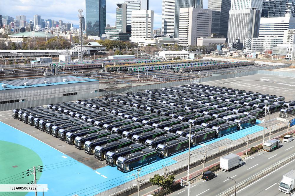 Approximately 150 EV buses gathered at a vast site in Morinomiya, Osaka.