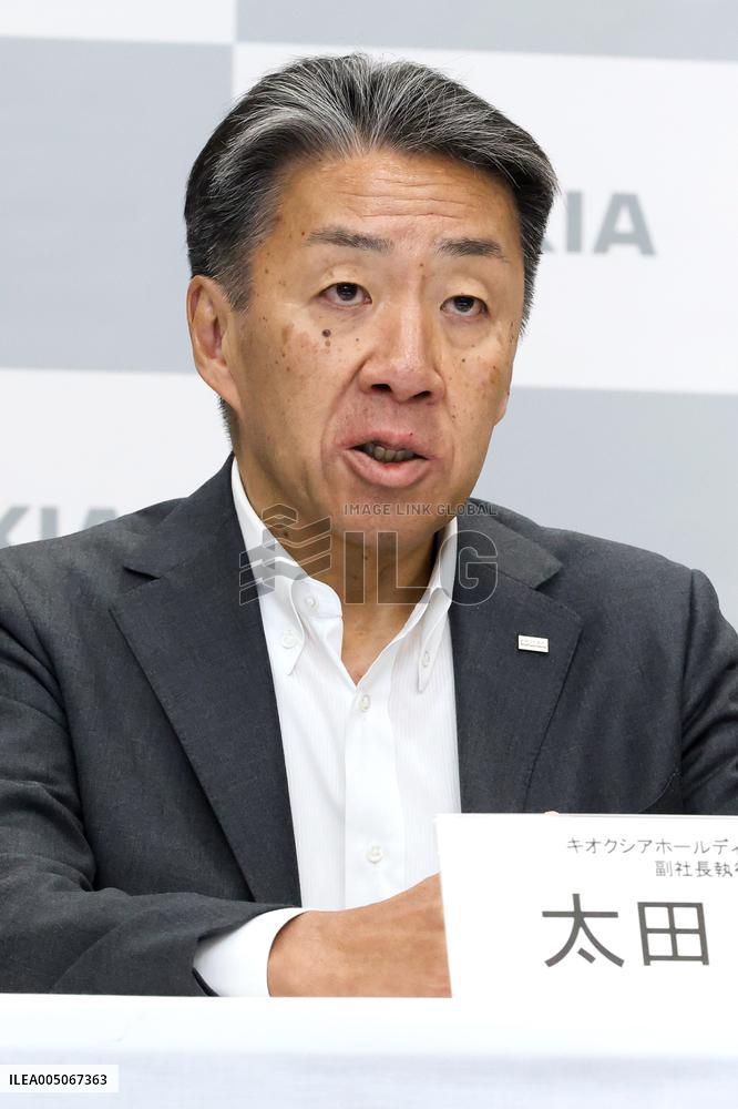 Kioxia Holdings President Change Press Conference