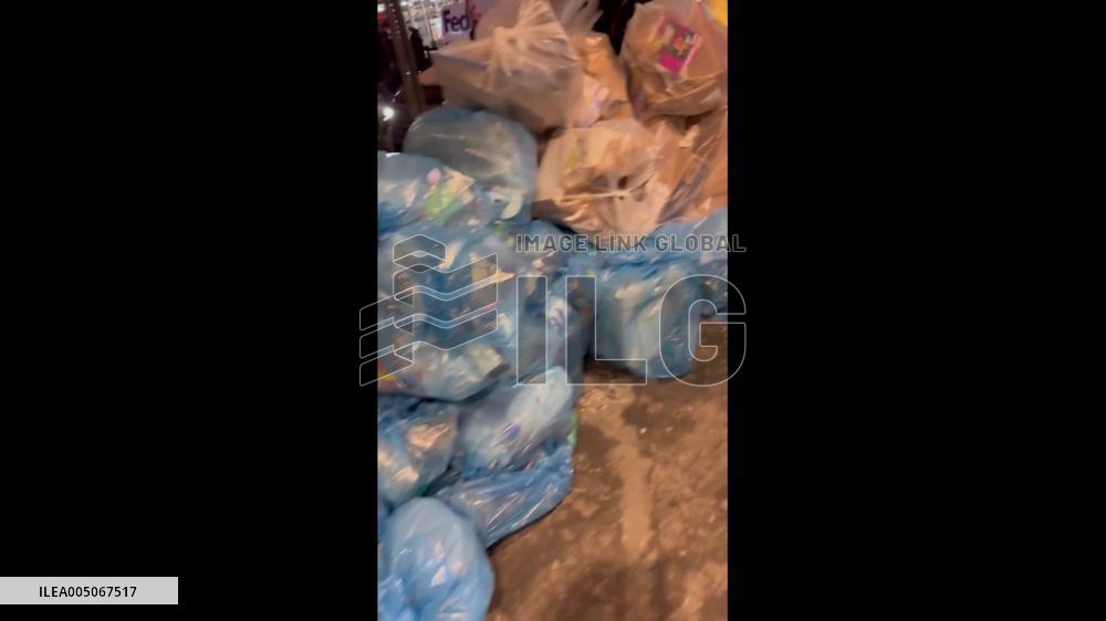 US: Trash Piles Up in NYC as Collection Falls Behind Due to Snow