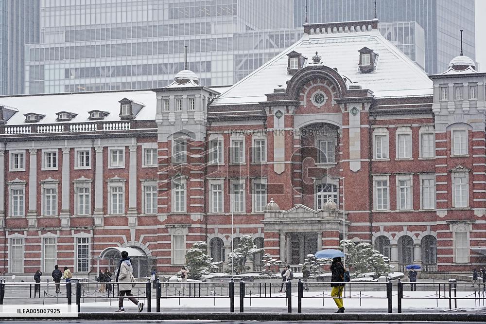 Snow-covered Tokyo