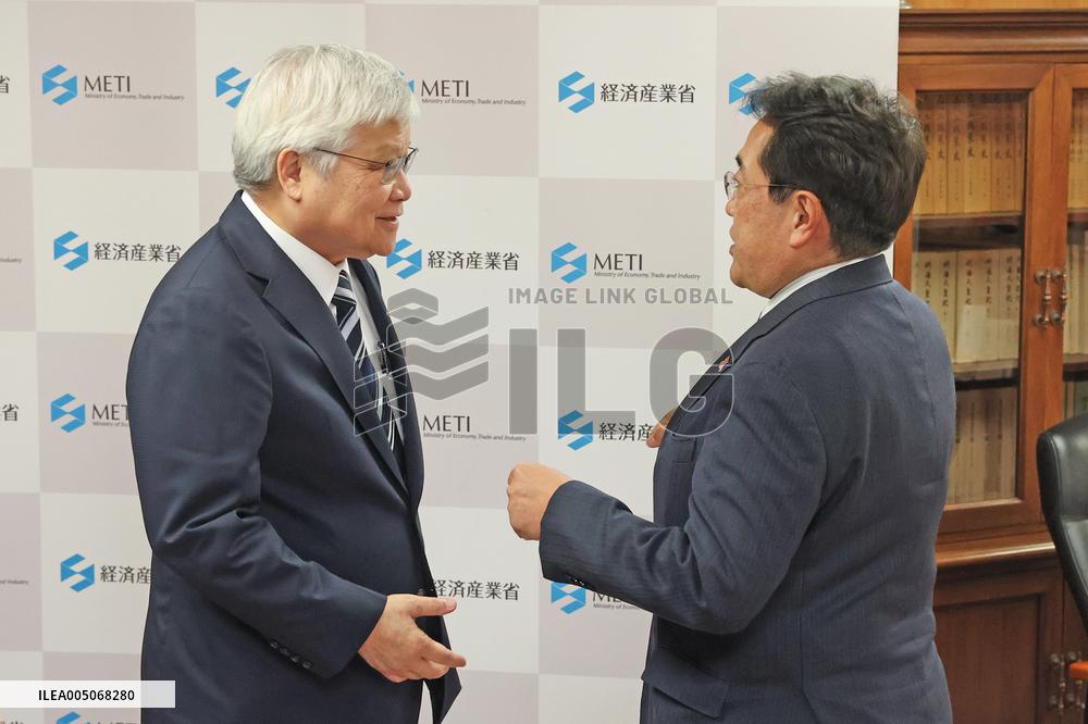 Meeting between Minister of Economy, Trade and Industry Ryosei Akazawa and TSMC Chairman C.C. Wei
