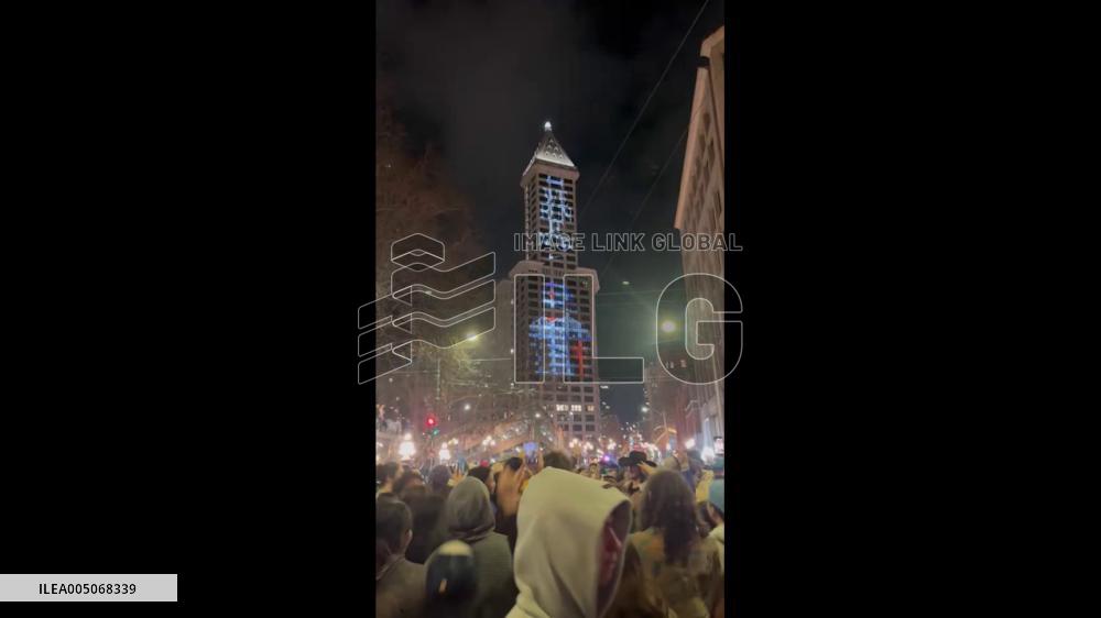 US: Thousands Celebrate in Seattle as Seahawks Win Second Super Bowl Title 2