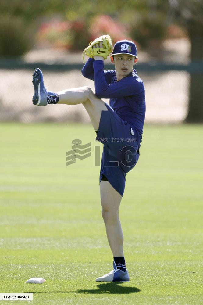 Baseball: MLB training