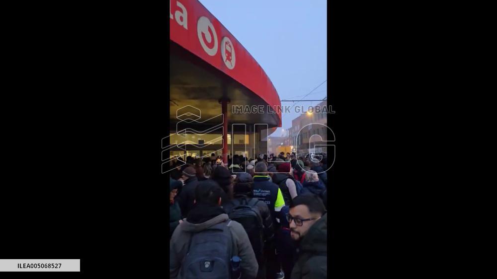 Spain: Overcrowding Forces Temporary Closure of Parla Train Station in Madrid
