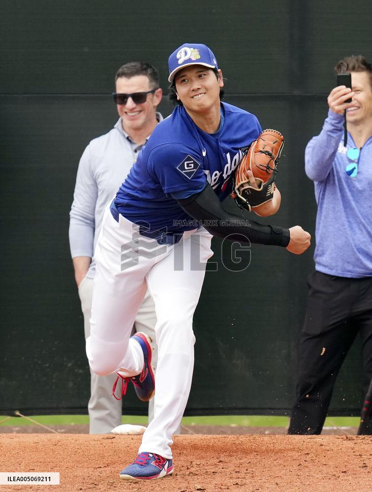 Baseball: MLB spring training