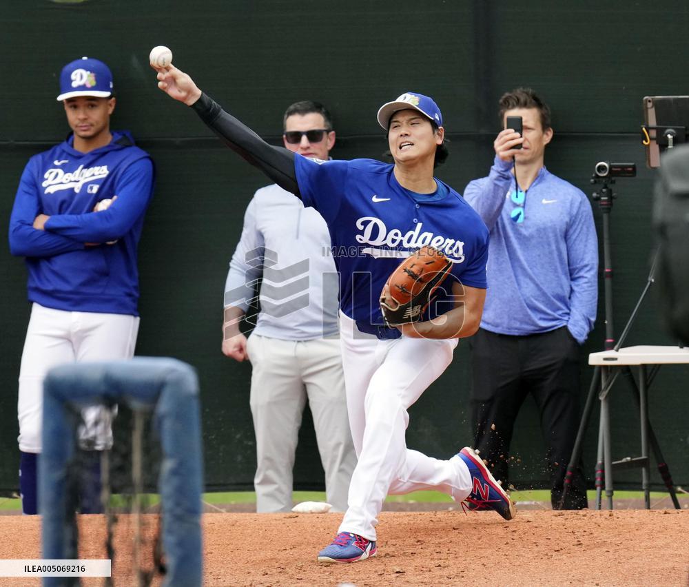 Baseball: MLB spring training