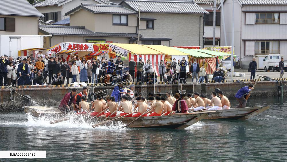 Boat-racing festival for good haul