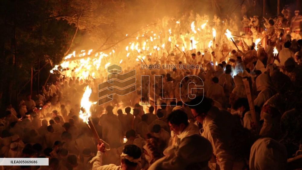 [Breaking News]Fire festival in western Japan