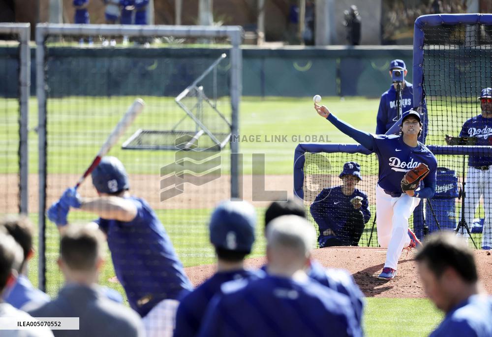 Baseball: MLB spring training