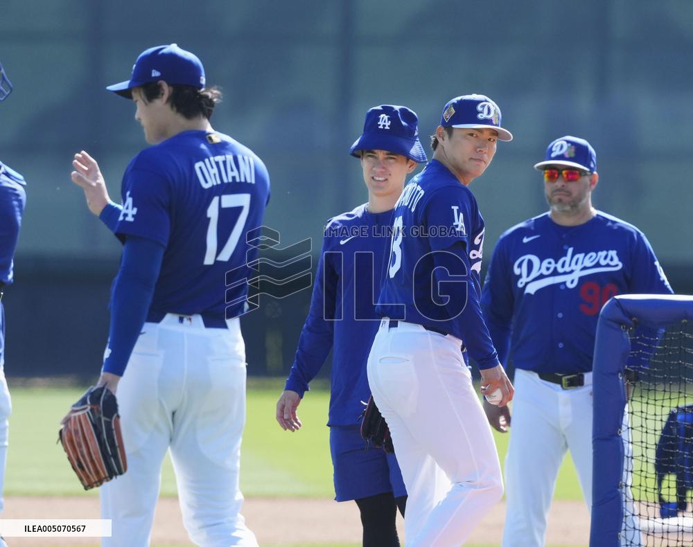 Baseball: MLB spring training