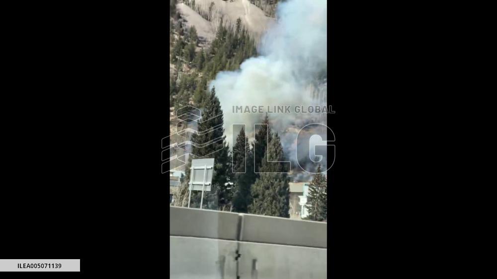 US: House Fire Near I-70 in Silver Plume, Colorado Sparks Brush Fire