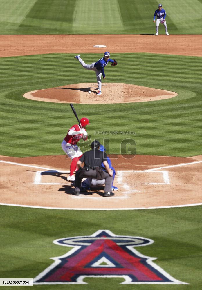 Baseball: MLB spring training game