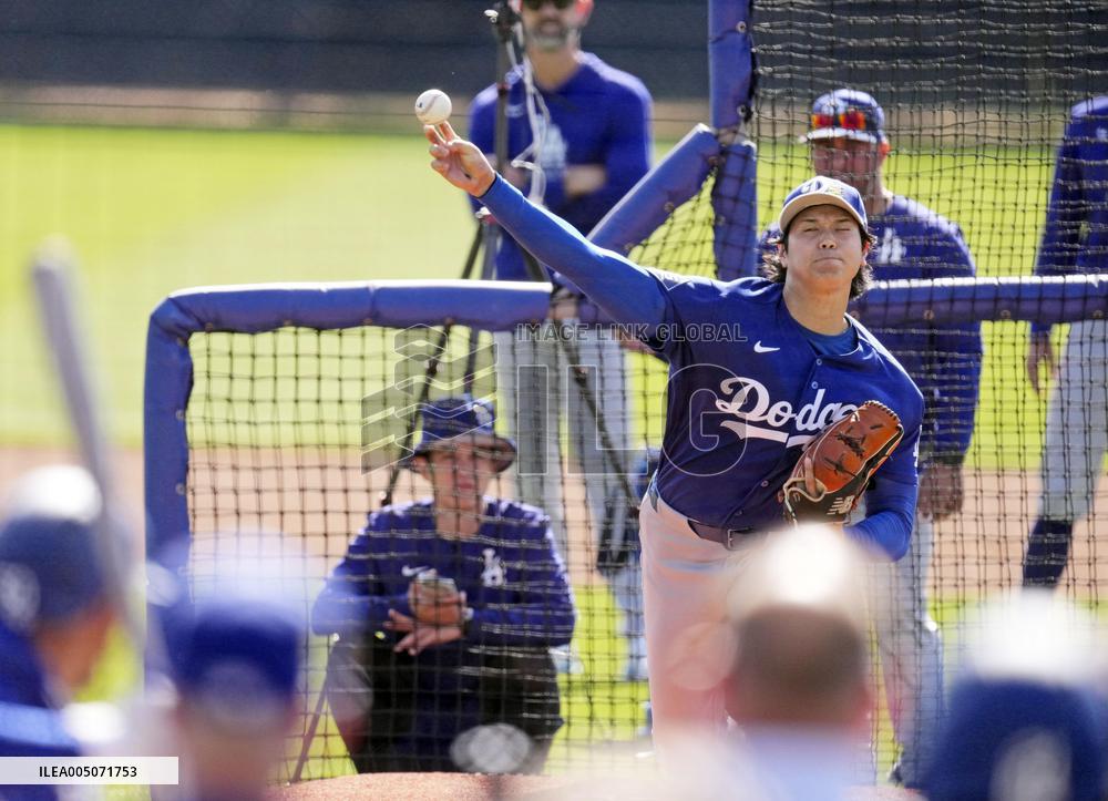 Baseball: MLB spring training