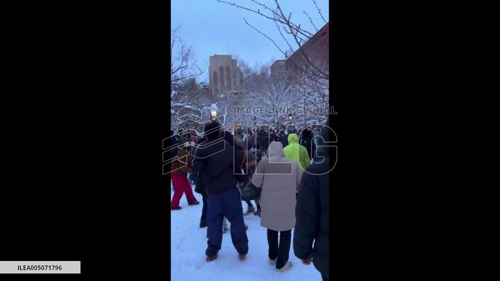 US: Massive Snowball Fight Erupts in NYC After Historic Blizzard