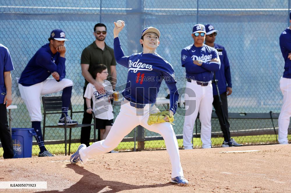 Baseball: MLB spring training