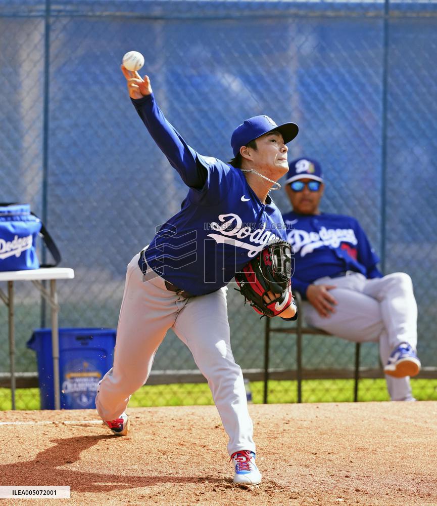 Baseball: MLB spring training